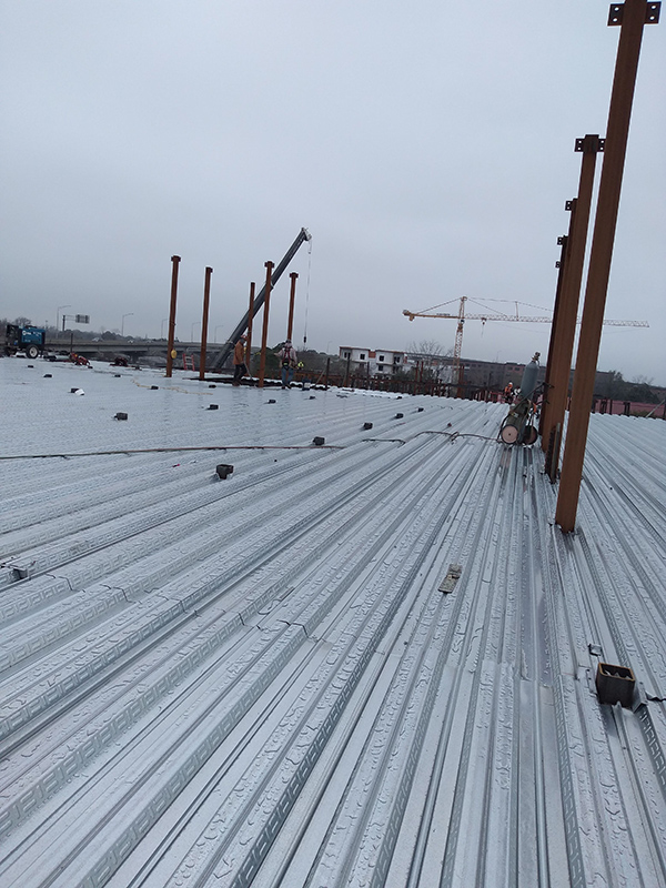 steel decking installation